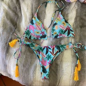 Tropical bikini set